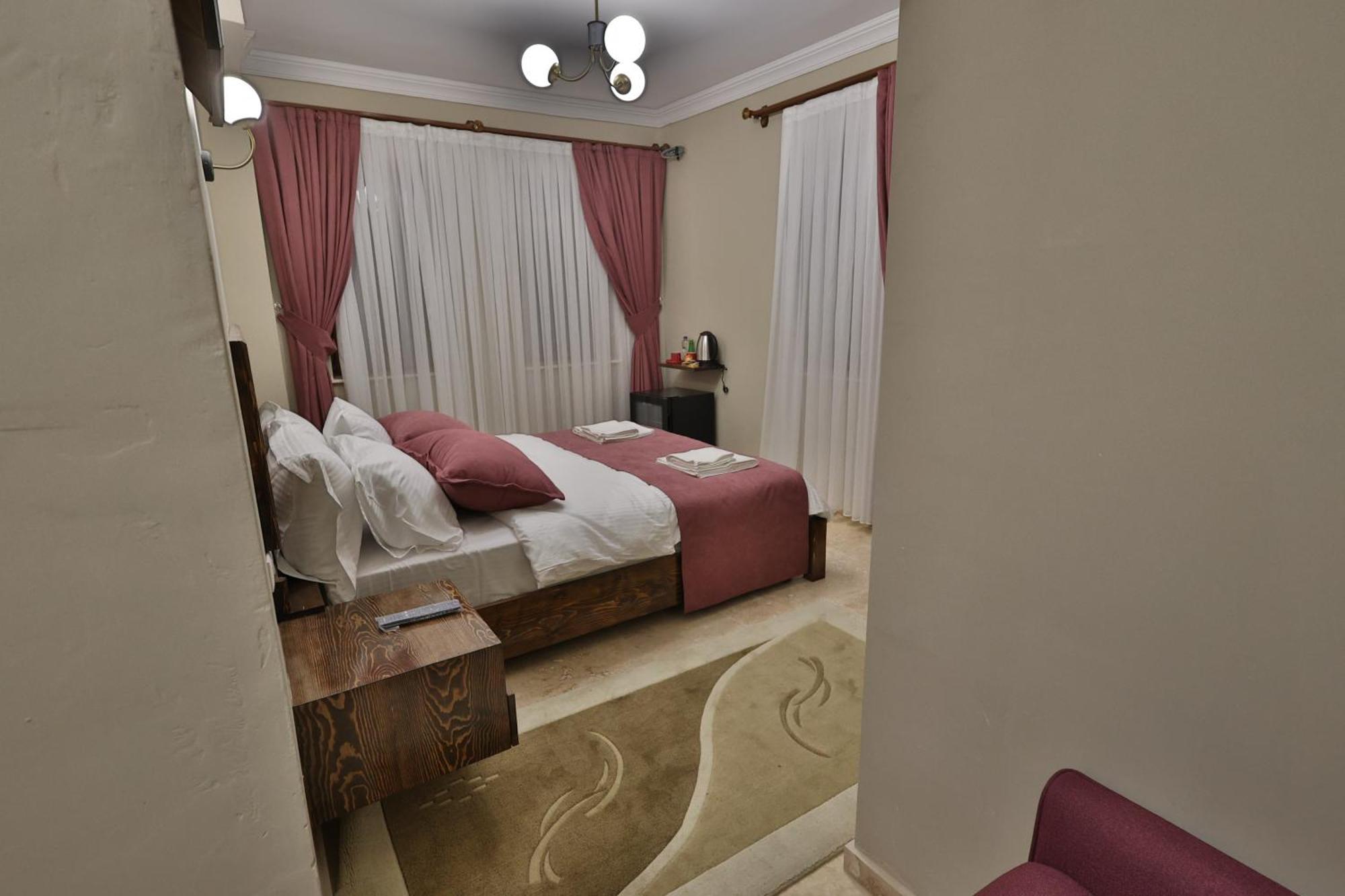 Yellow Stone House เกอเรเม ภายนอก รูปภาพ