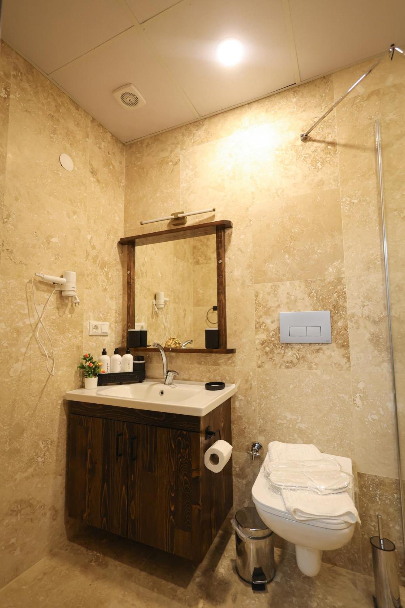 Yellow Stone House เกอเรเม ภายนอก รูปภาพ